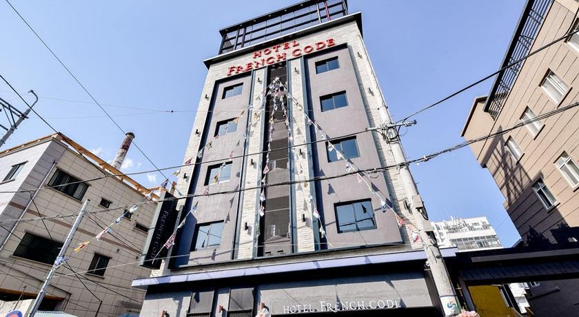 French Code Hotel Changwon Esterno foto