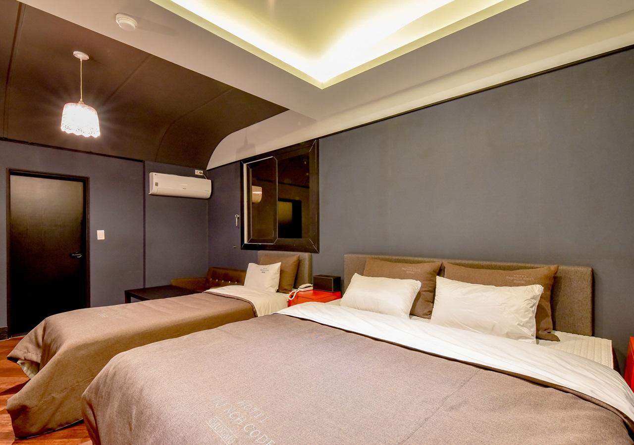 French Code Hotel Changwon Esterno foto