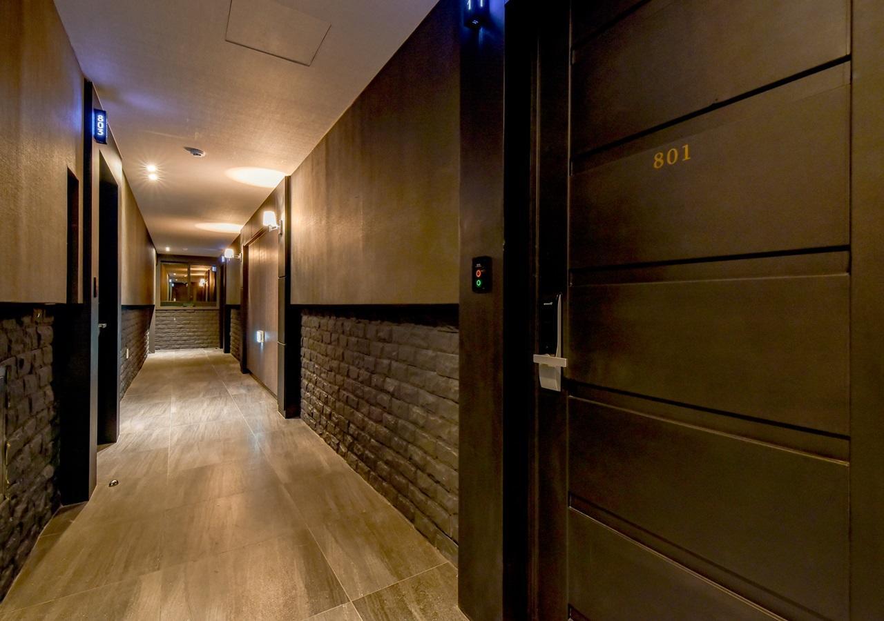 French Code Hotel Changwon Esterno foto