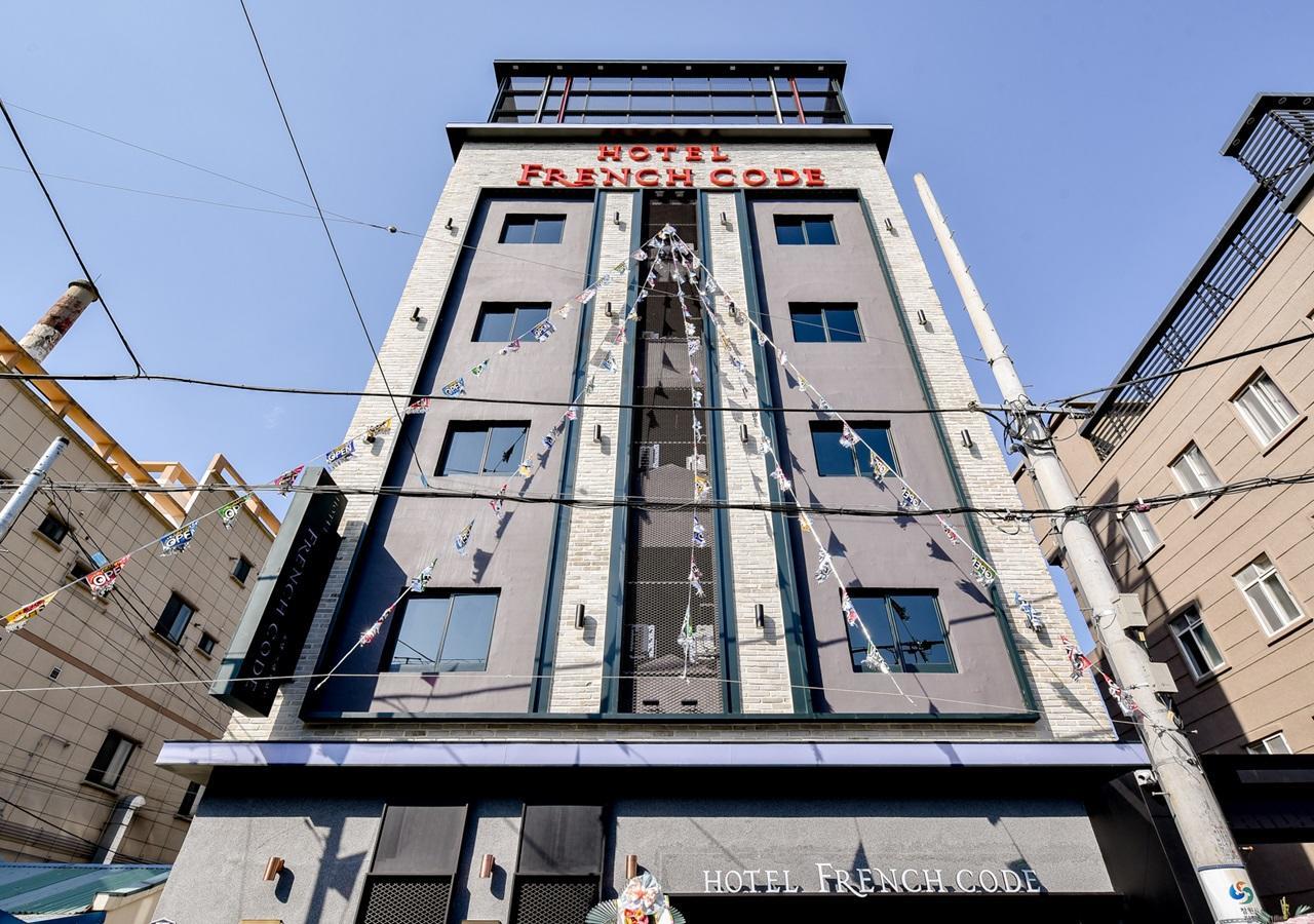 French Code Hotel Changwon Esterno foto