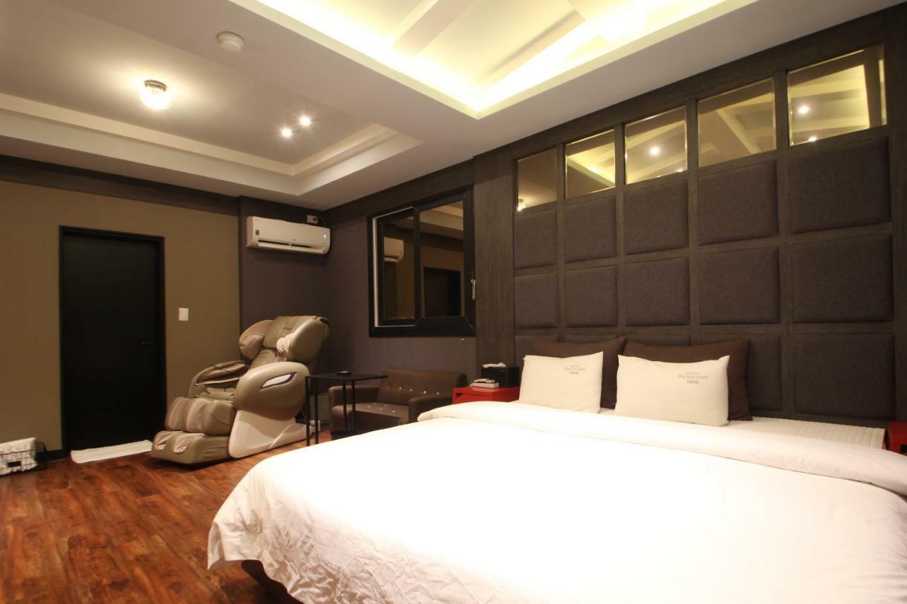 French Code Hotel Changwon Esterno foto